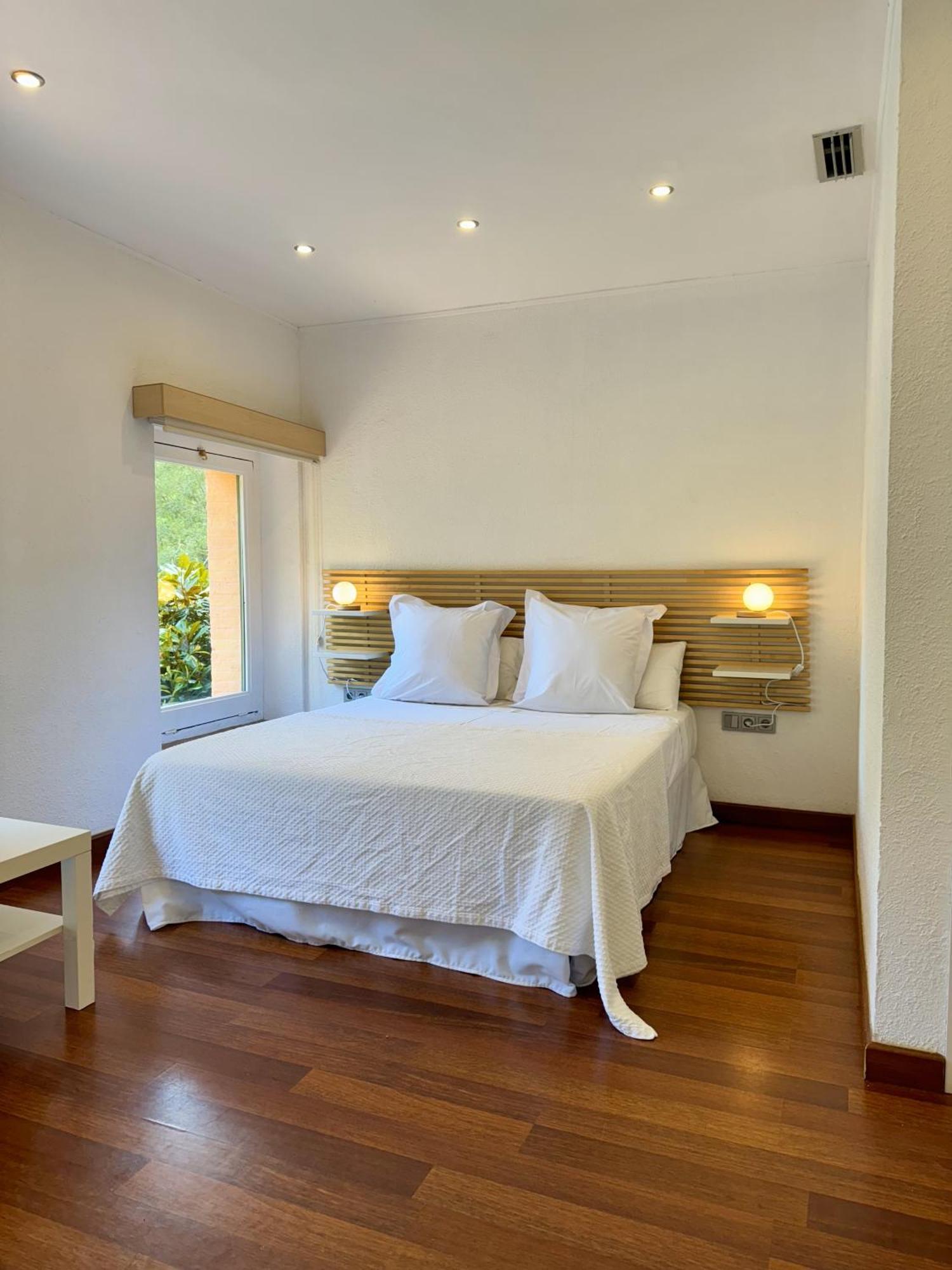 Hotel Spa La Central - Adults Only Maçanet de Cabrenys Dış mekan fotoğraf